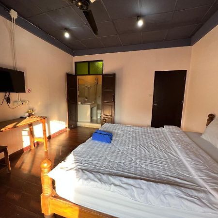 Madera House Chiang Mai Hotel Luaran gambar