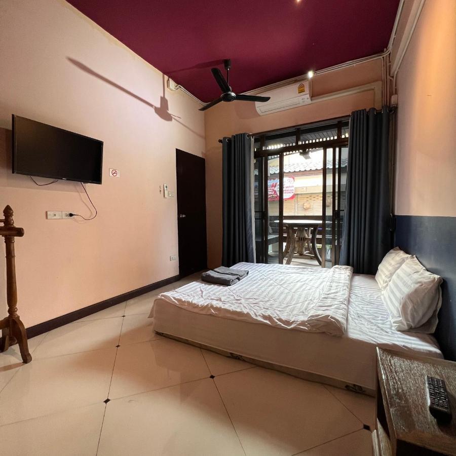 Madera House Chiang Mai Hotel Luaran gambar