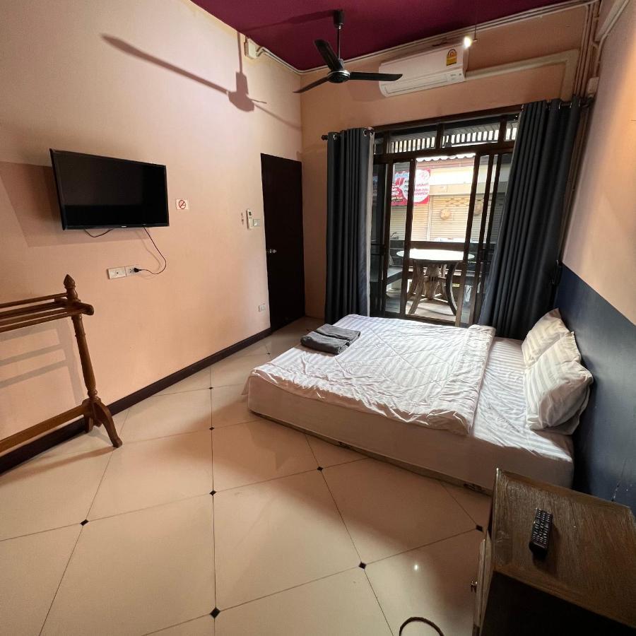 Madera House Chiang Mai Hotel Luaran gambar